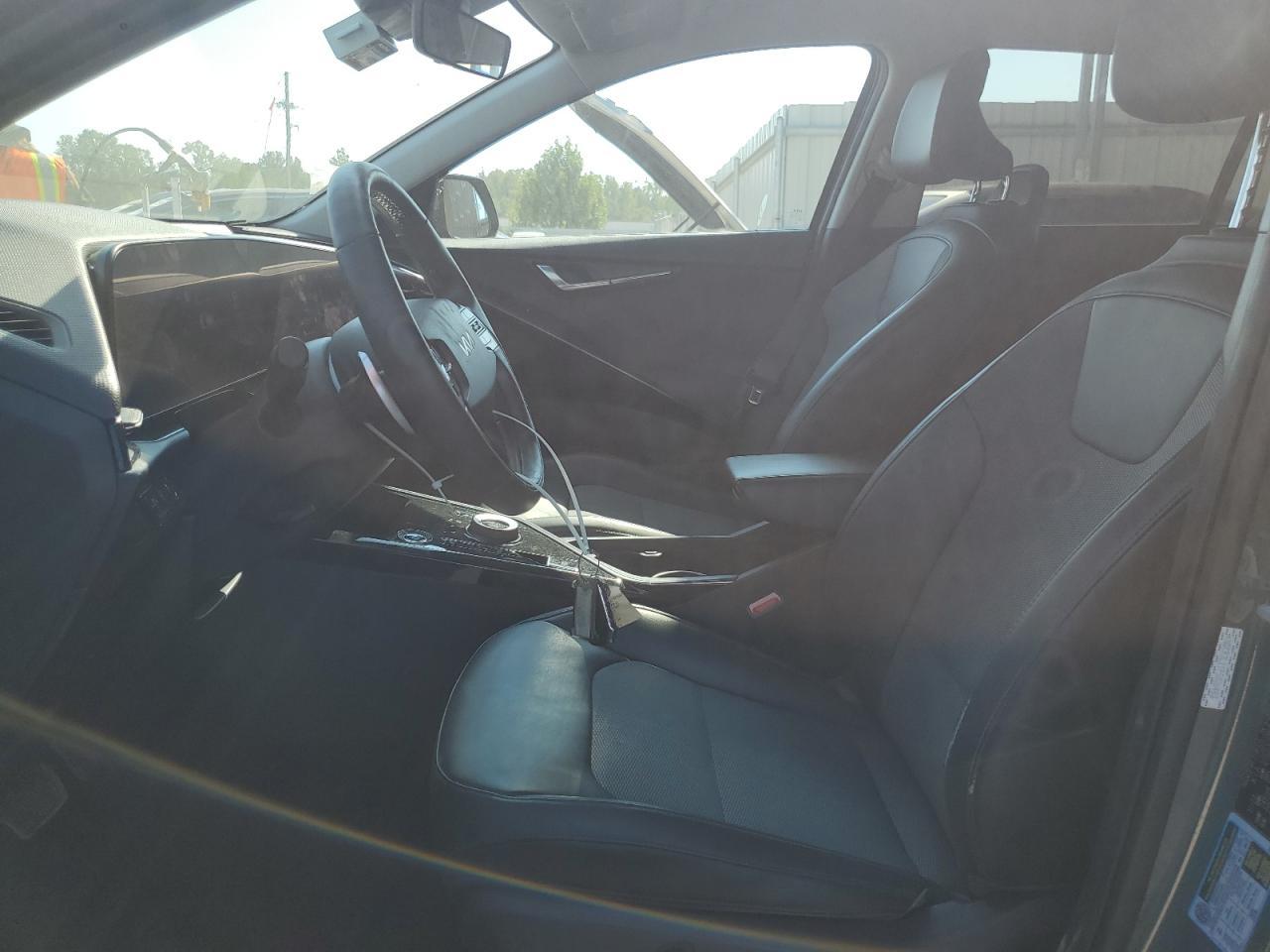 2023 KIA Niro