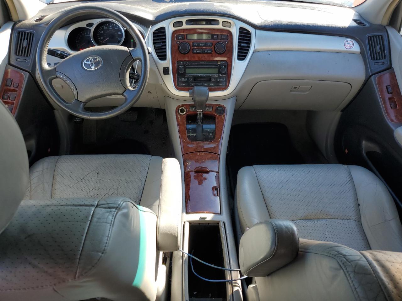2004 TOYOTA HIGHLANDER