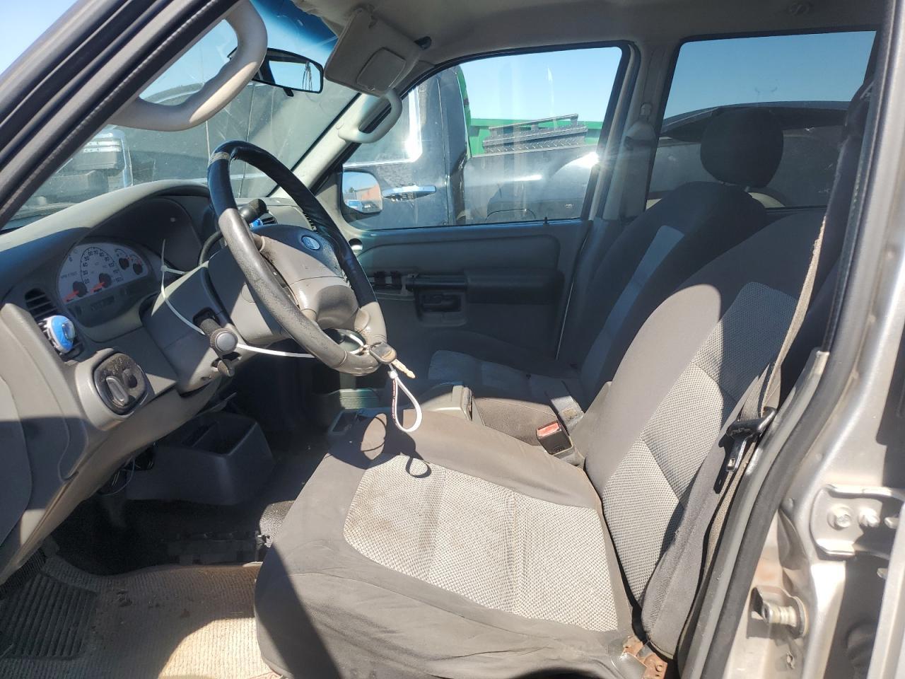 2004 FORD Explorer Sport Trac