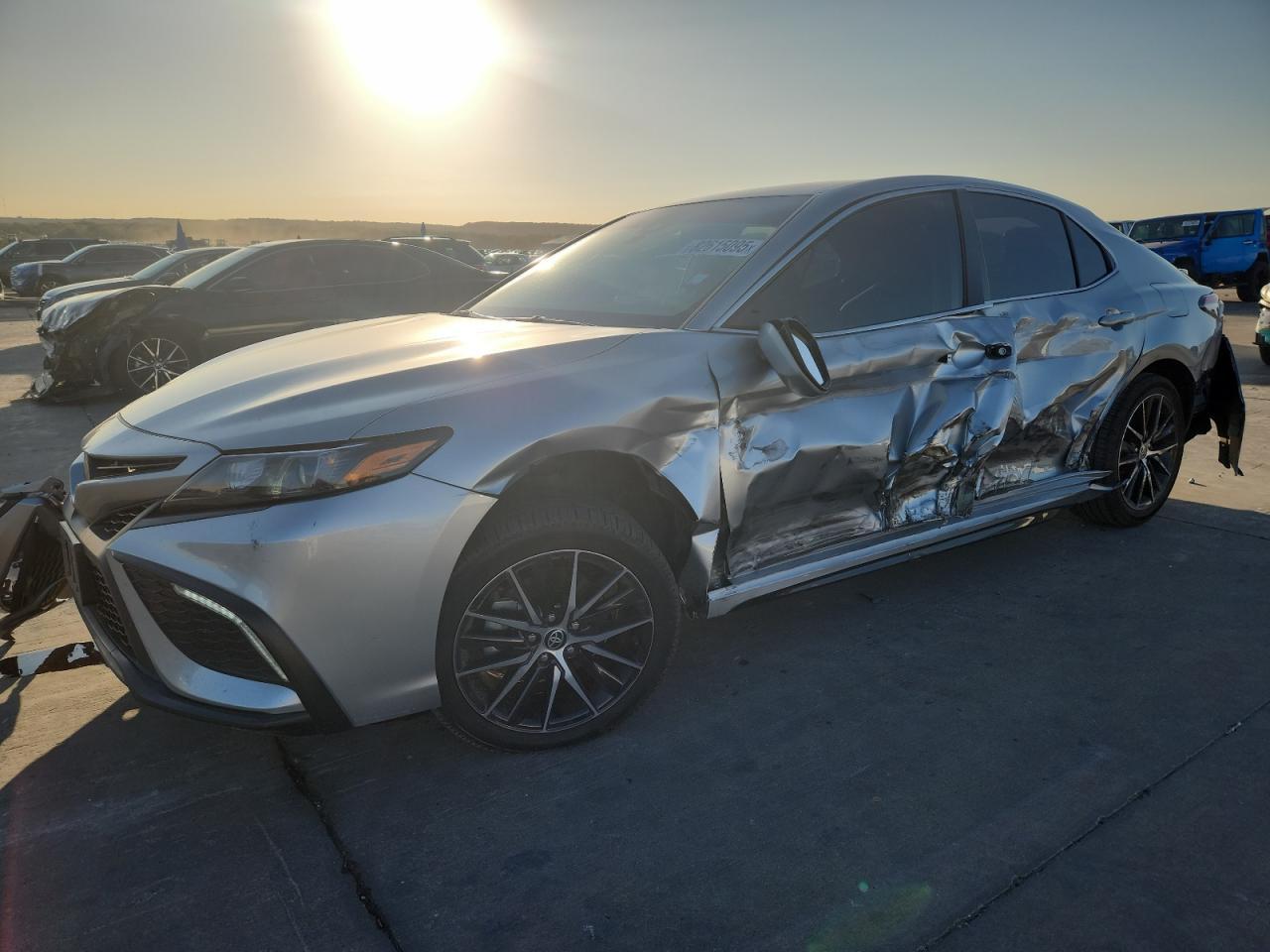 2022 TOYOTA CAMRY