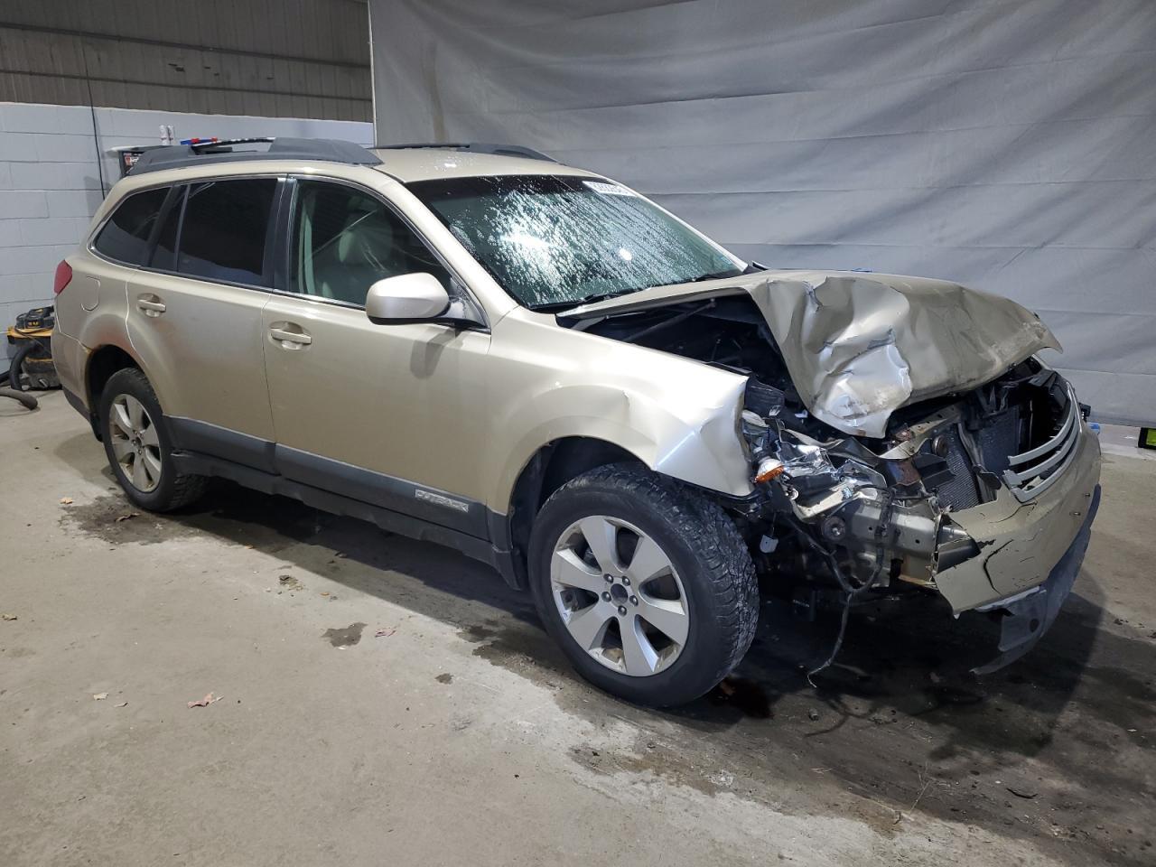 2010 SUBARU Outback
