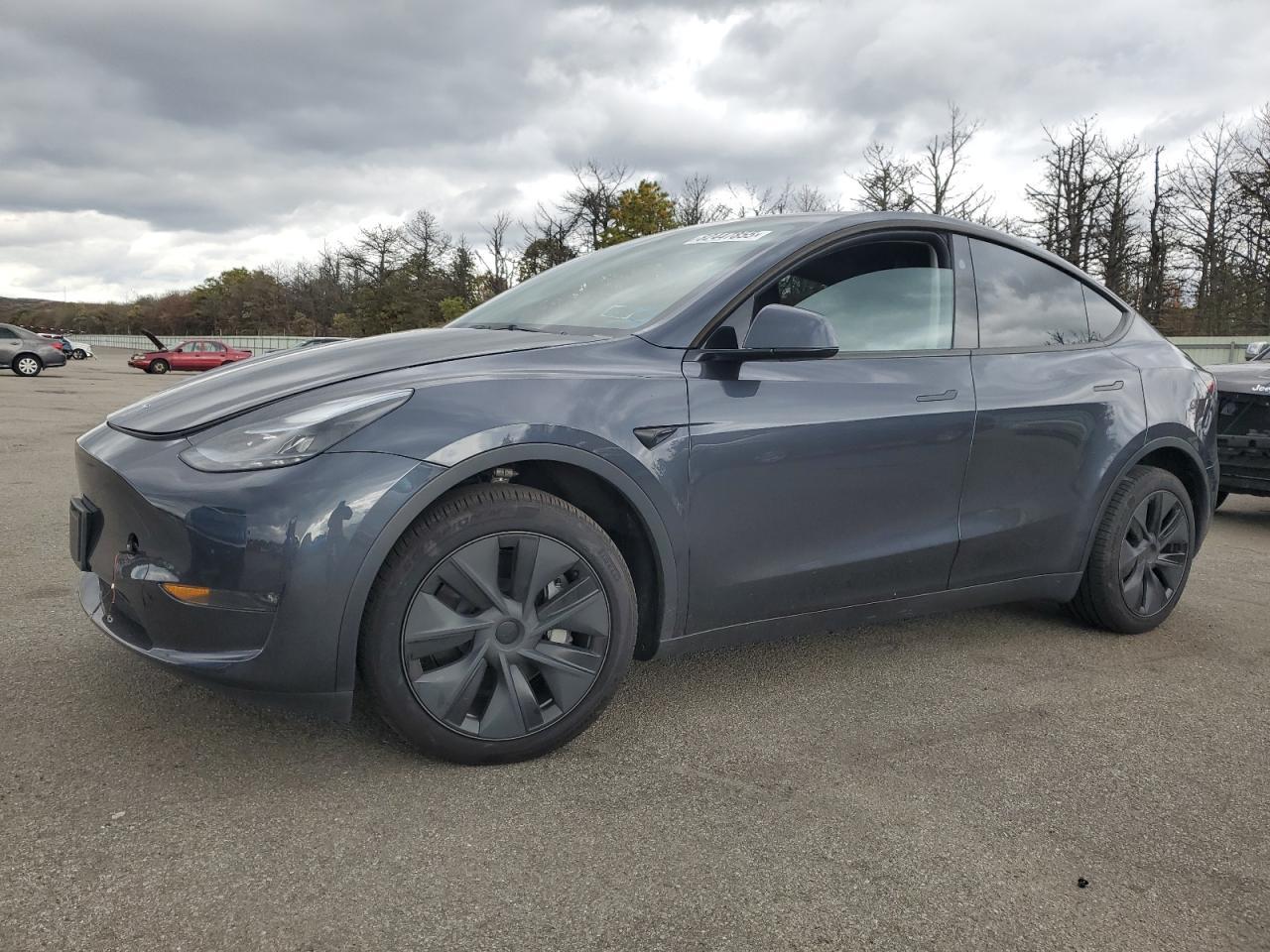 2024 TESLA MODEL Y