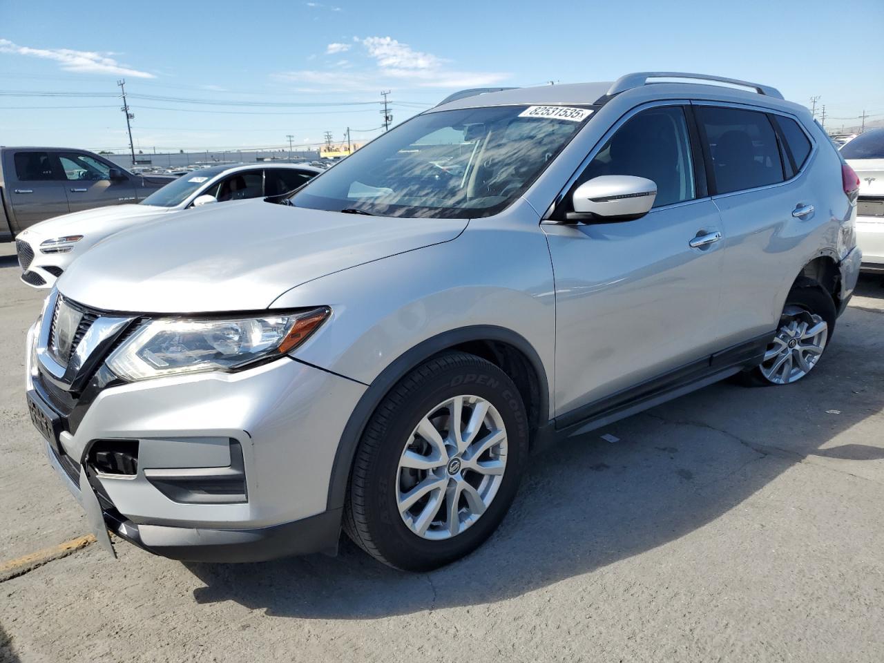 2017 NISSAN ROGUE