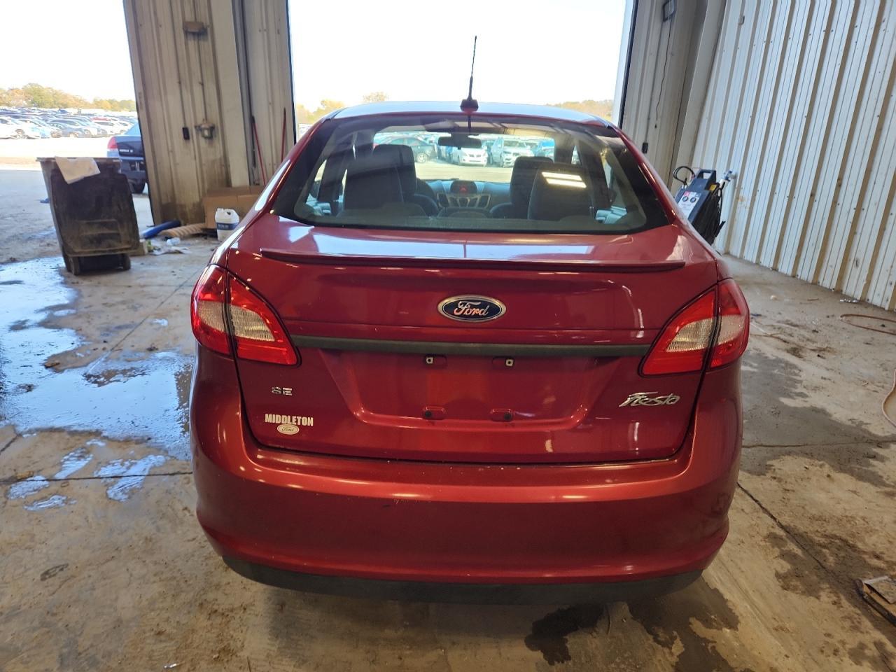 2011 FORD Fiesta