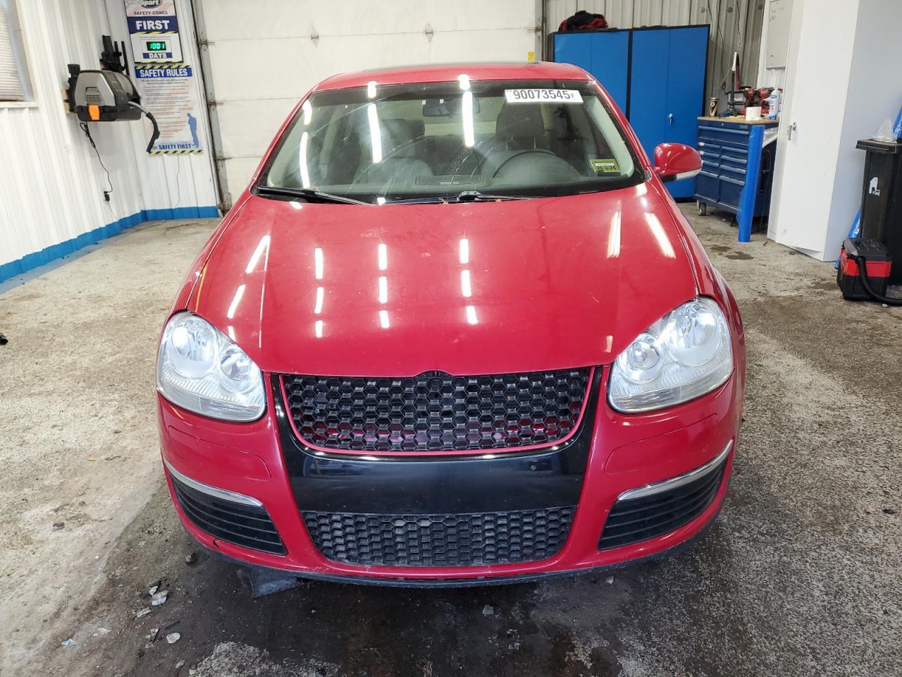 2010 VOLKSWAGEN JETTA
