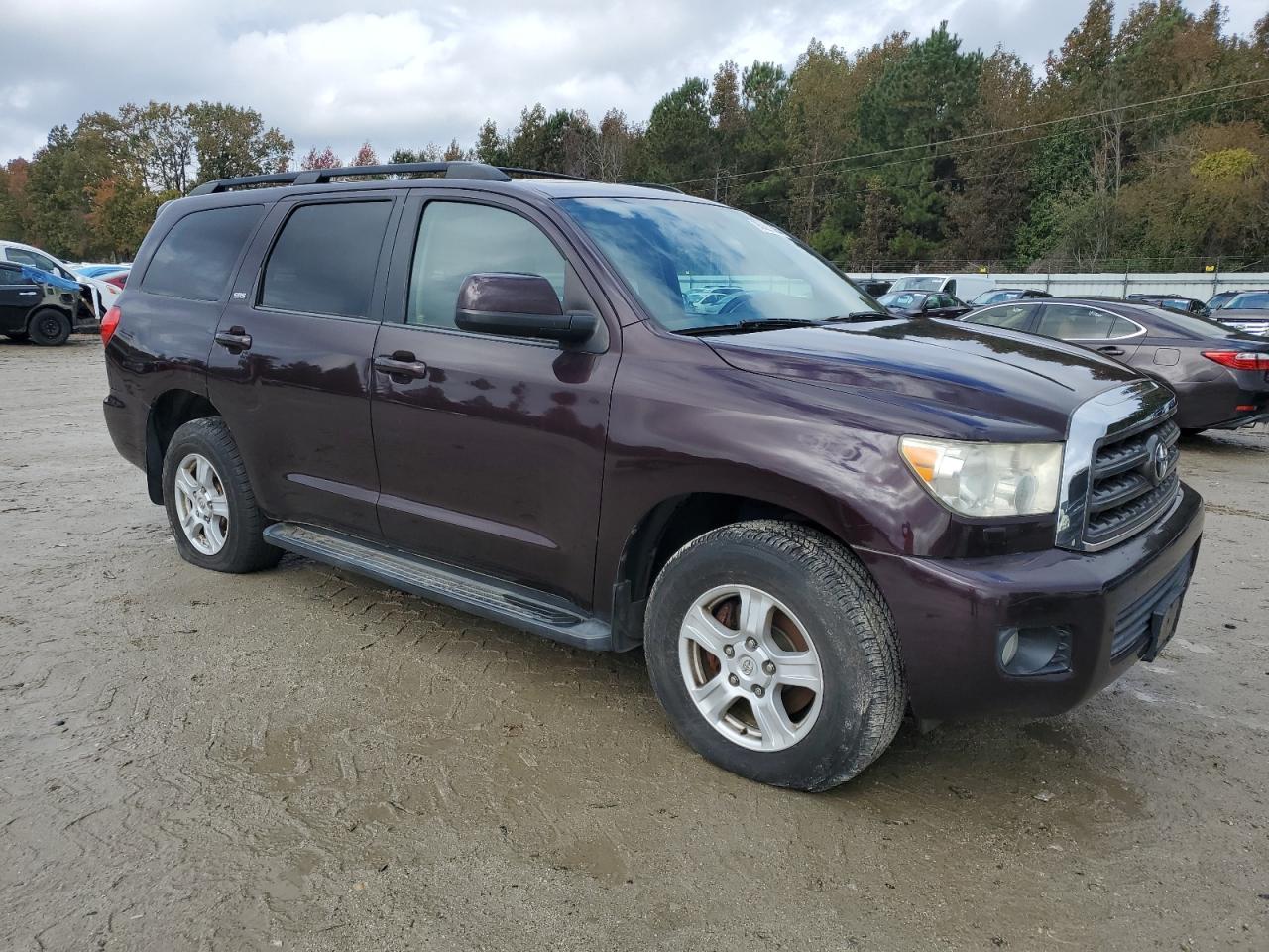 2013 TOYOTA Sequoia