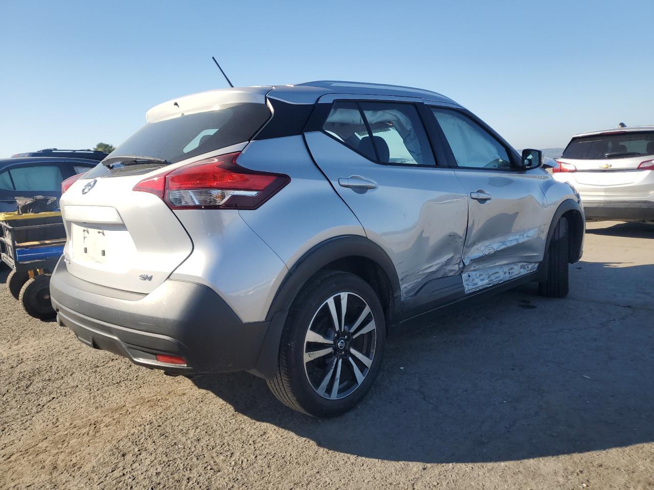 2018 NISSAN KICKS