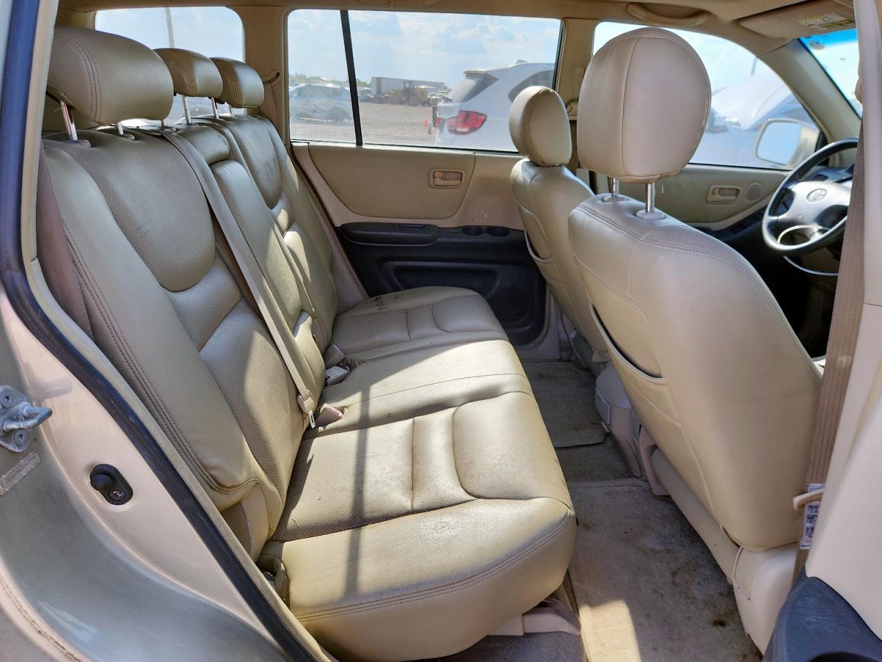 2003 TOYOTA HIGHLANDER