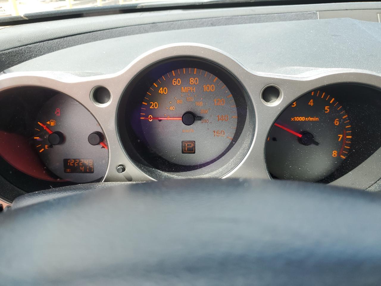 2004 NISSAN Maxima