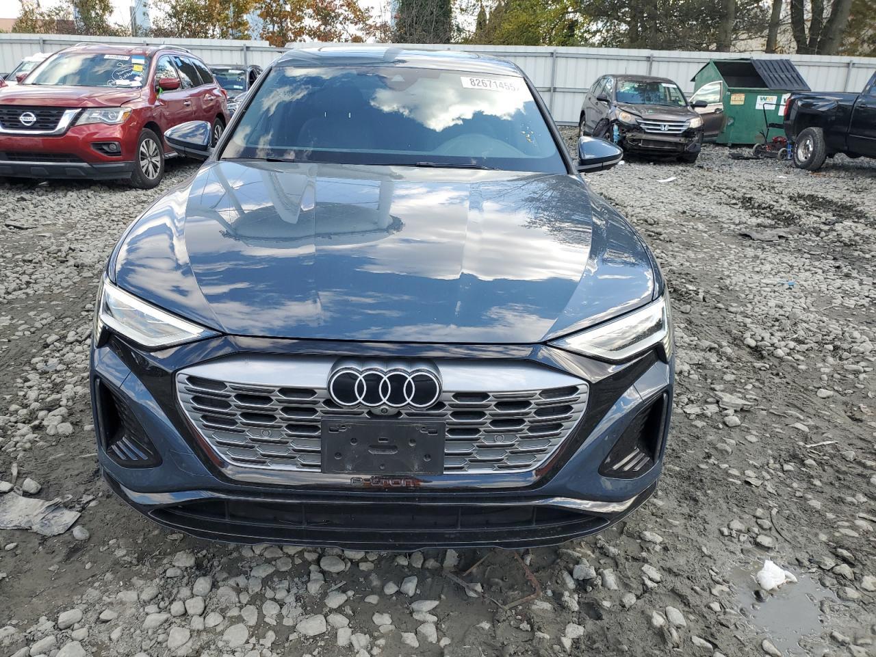 2024 AUDI Q8