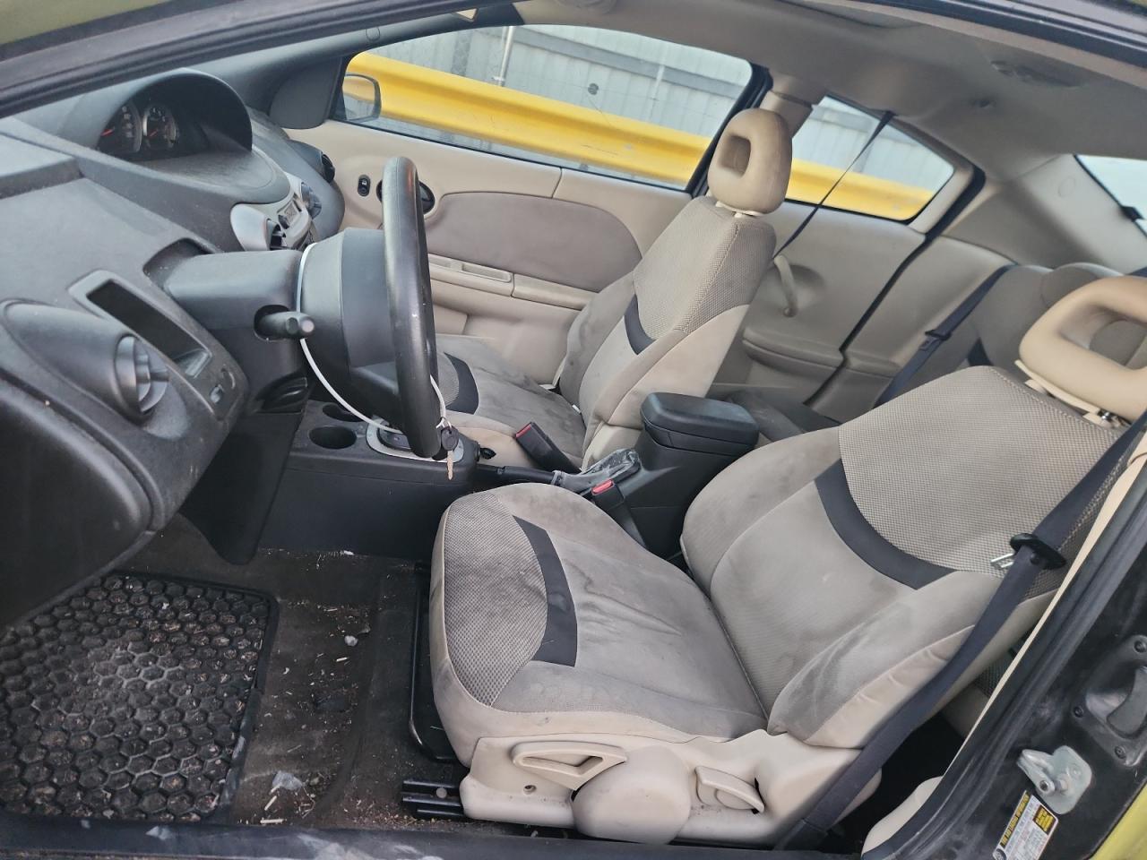 2004 SATURN Ion
