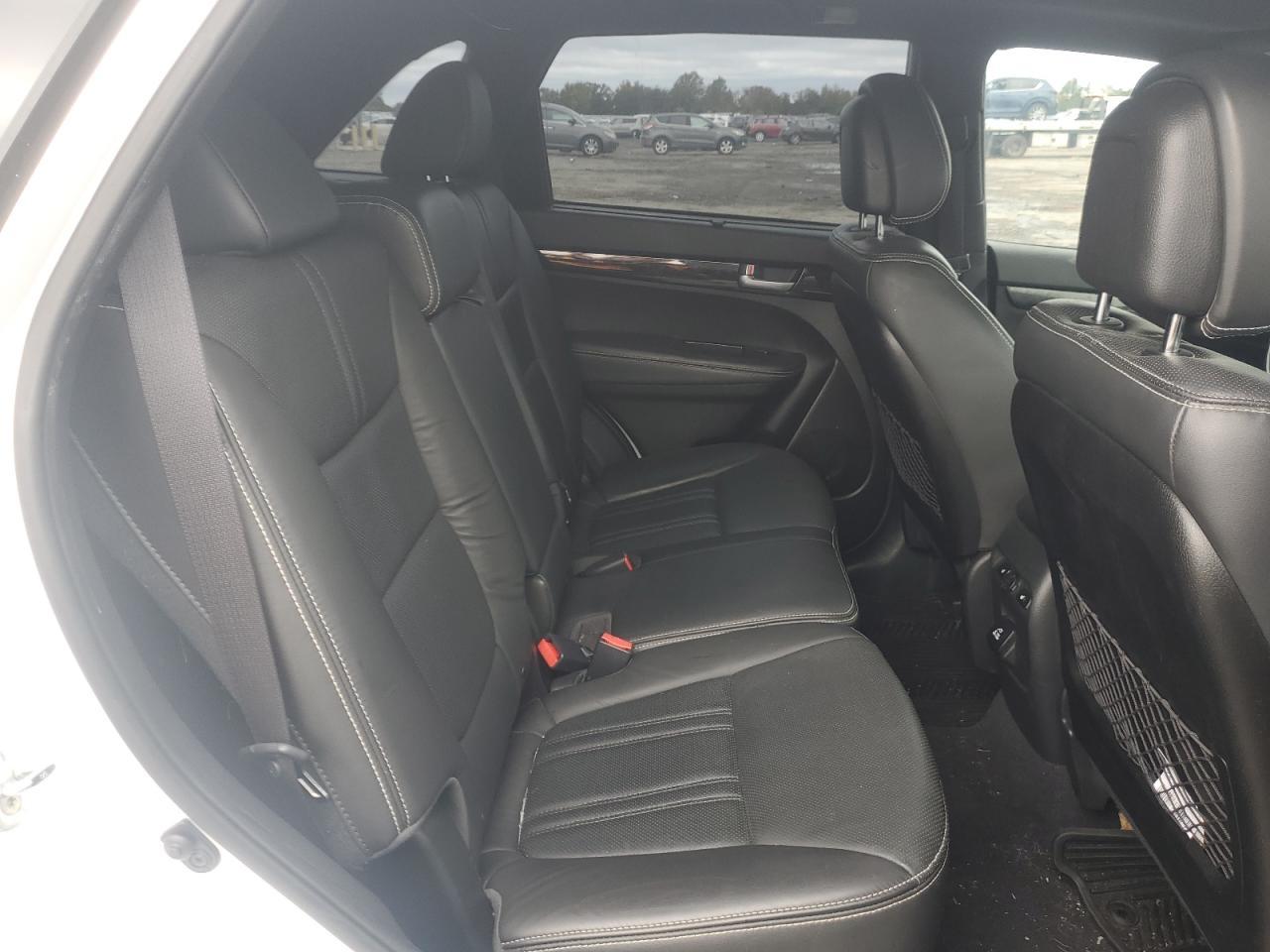 2014 KIA SORENTO