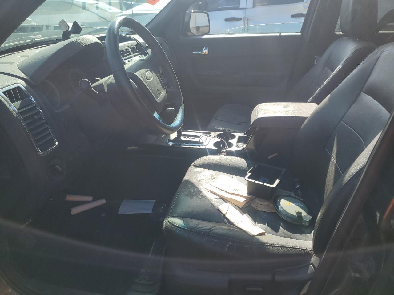2009 FORD ESCAPE