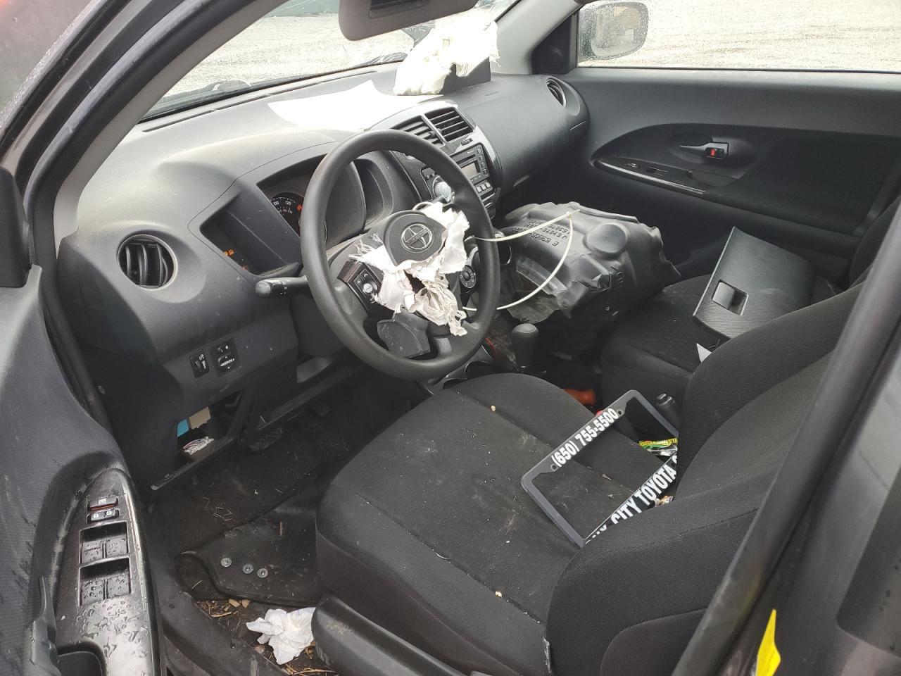 2010 TOYOTA SCION