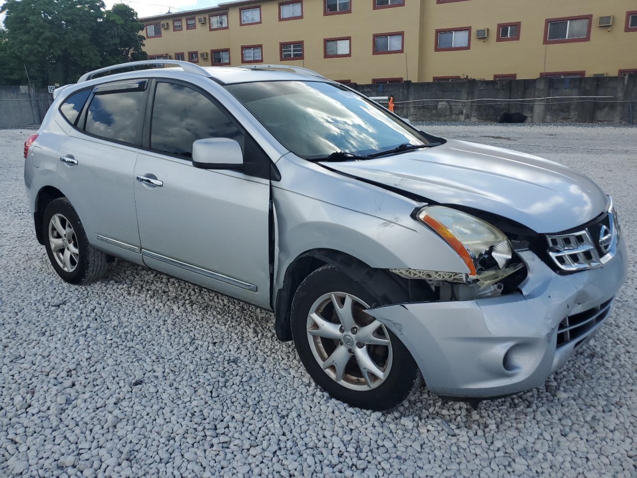 2011 NISSAN ROGUE