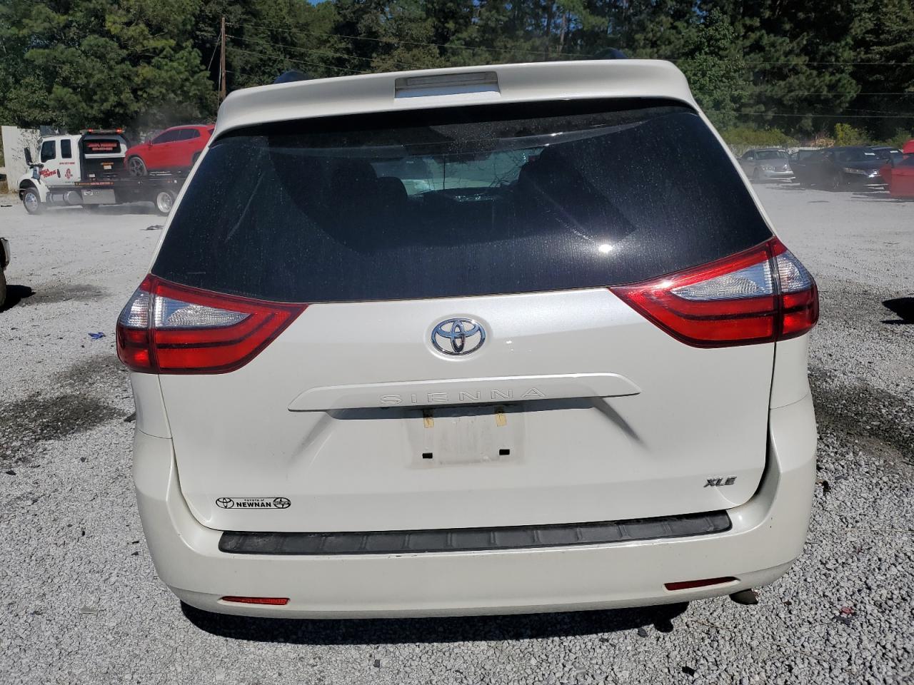 2016 TOYOTA SIENNA