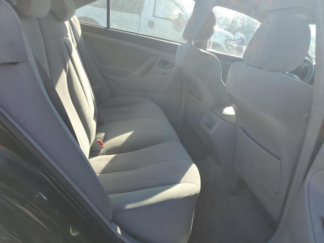 2011 TOYOTA CAMRY