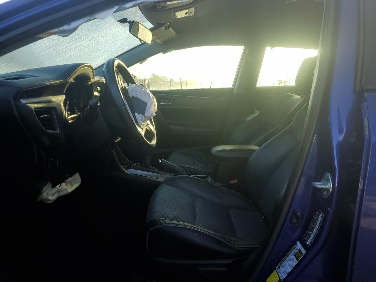 2015 TOYOTA COROLLA