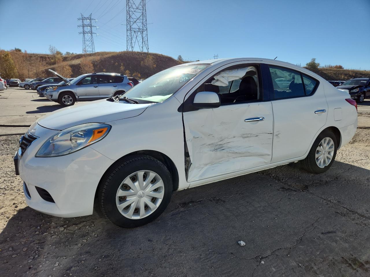 2014 NISSAN VERSA