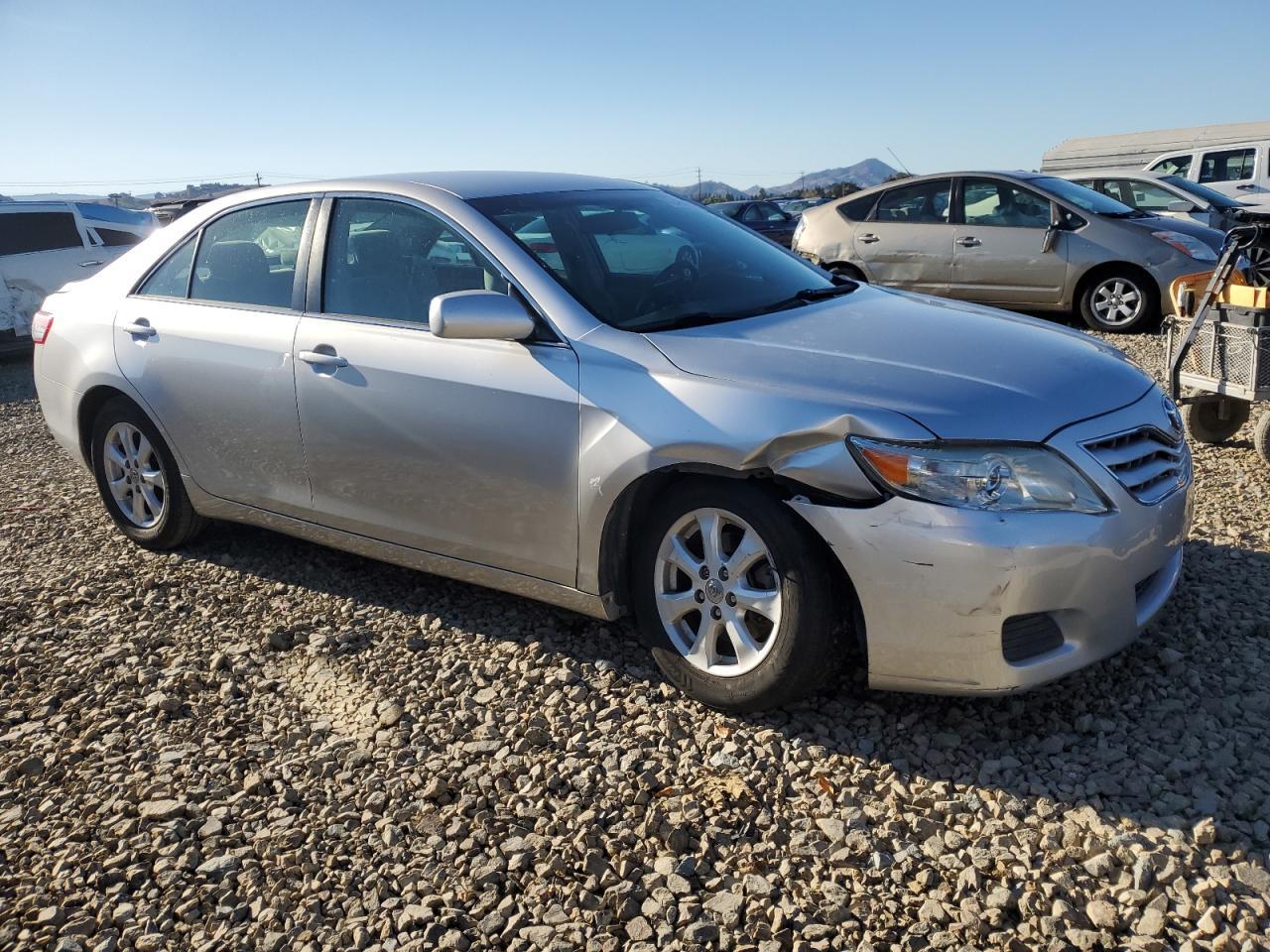 2011 TOYOTA CAMRY