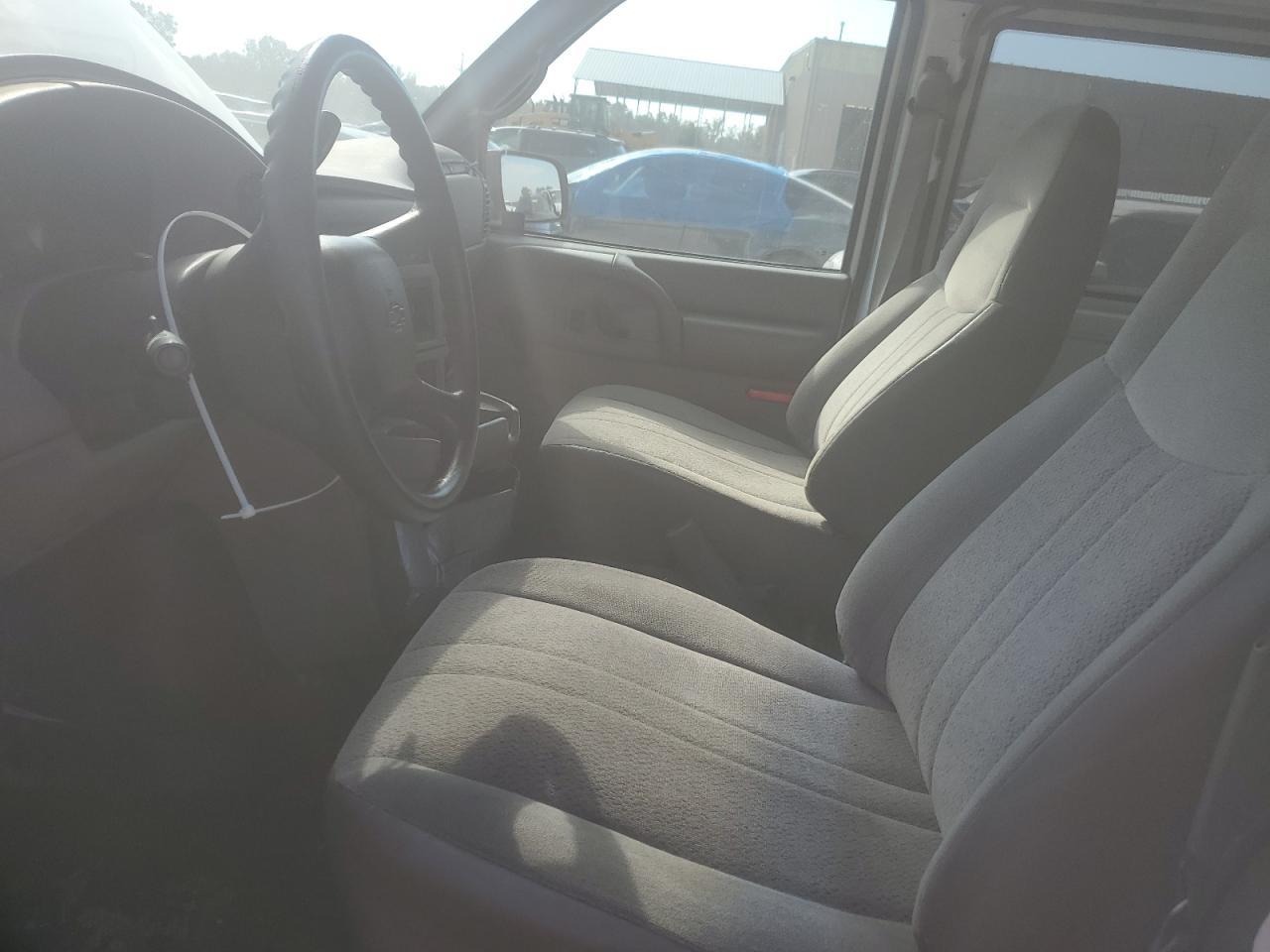 2001 CHEVROLET Astro