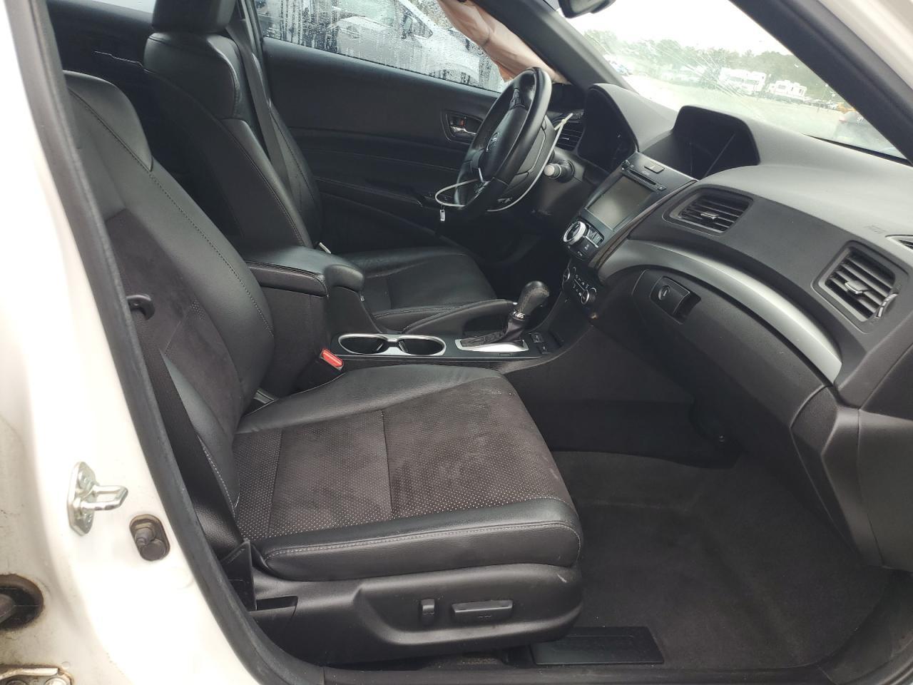 2016 ACURA ILX