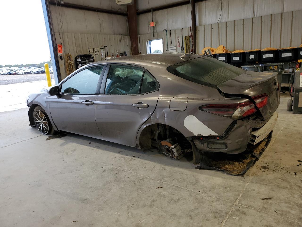 2022 TOYOTA CAMRY