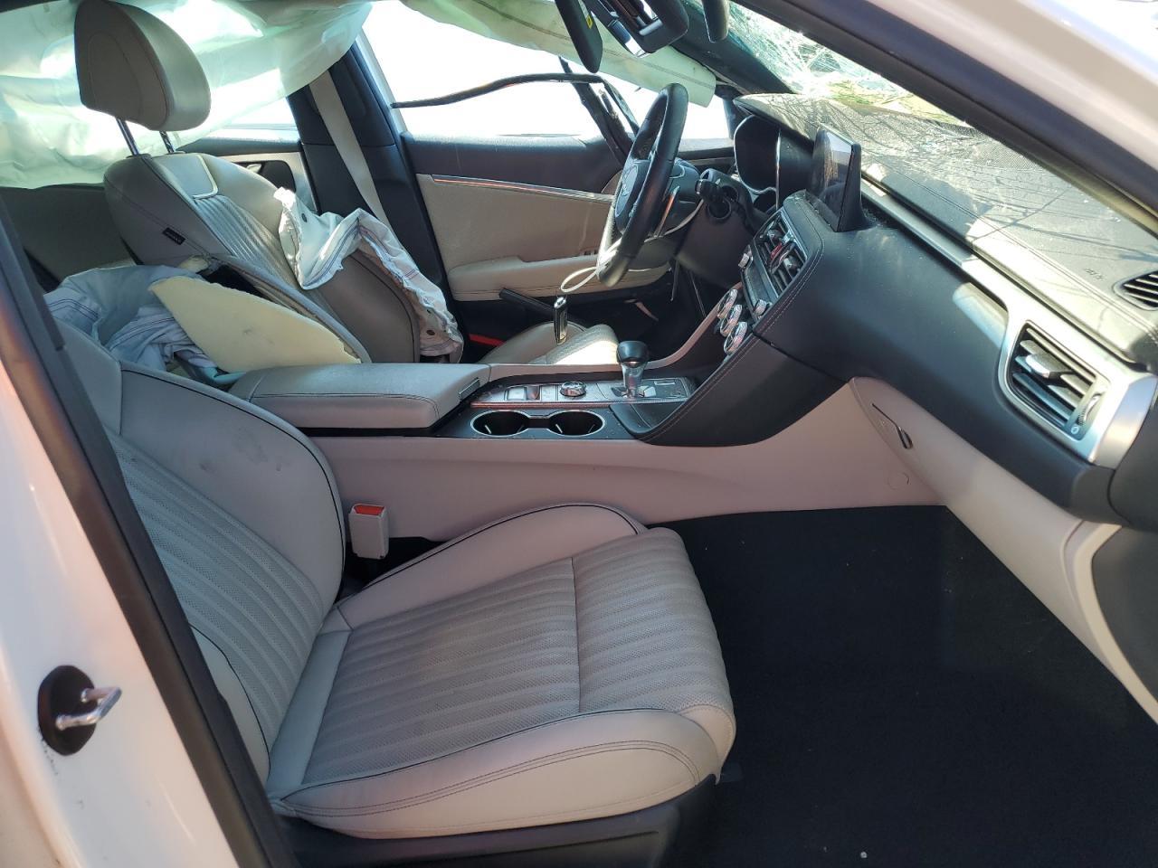 2022 GENESIS G70