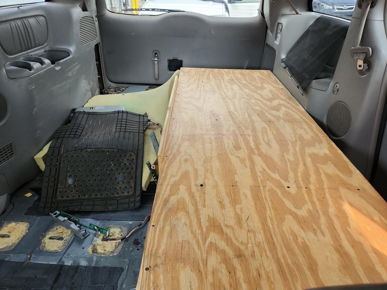 2009 TOYOTA SIENNA