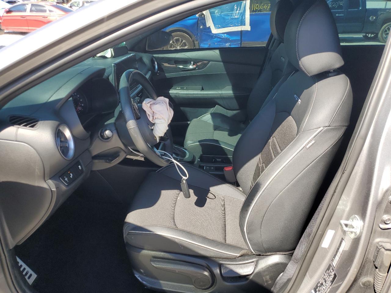 2023 KIA FORTE