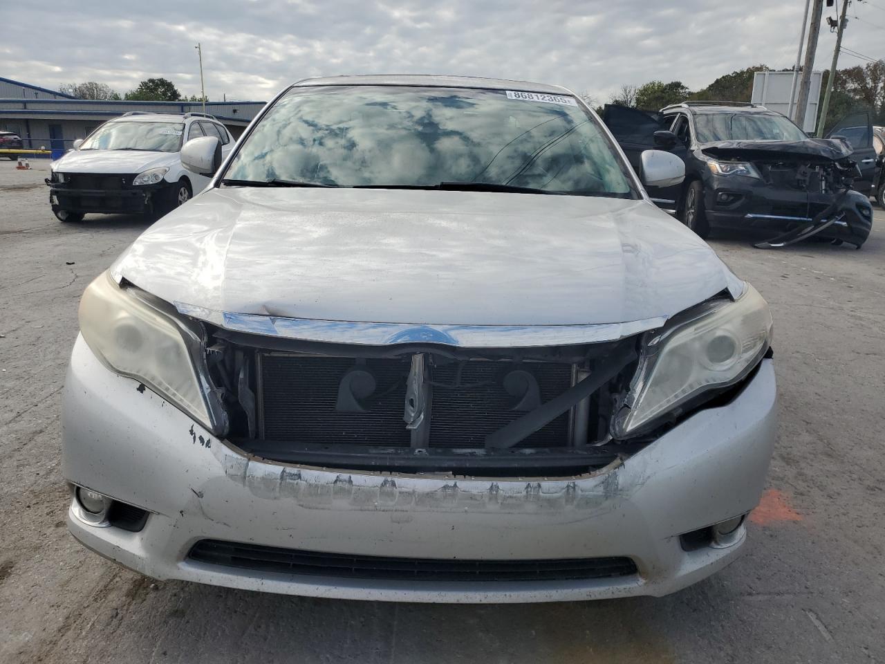 2012 TOYOTA Avalon