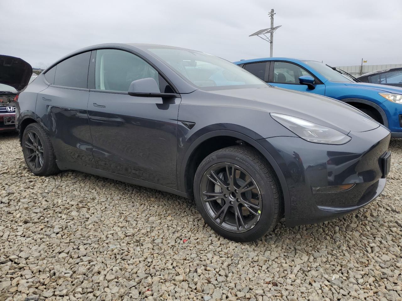 2024 TESLA MODEL Y