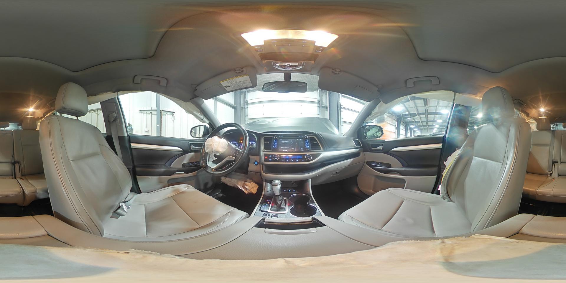 2016 TOYOTA HIGHLANDER