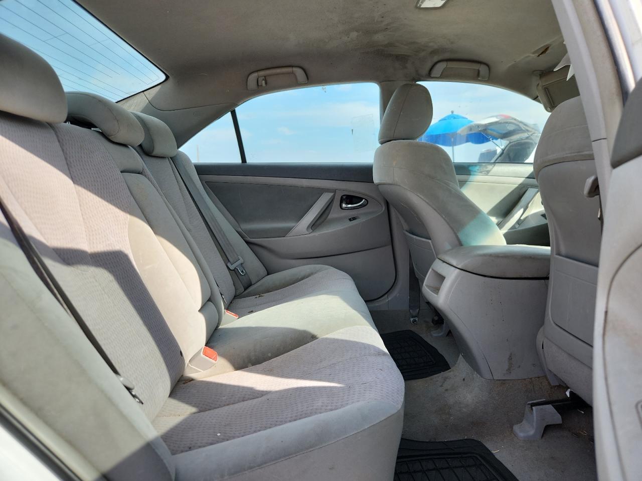 2011 TOYOTA CAMRY