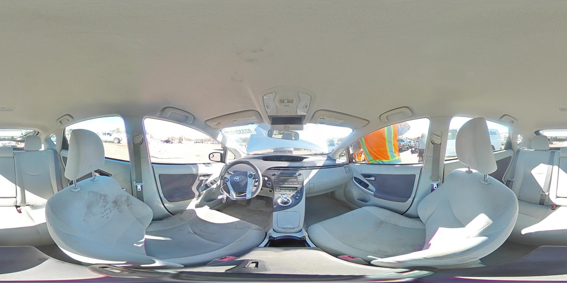 2011 TOYOTA PRIUS