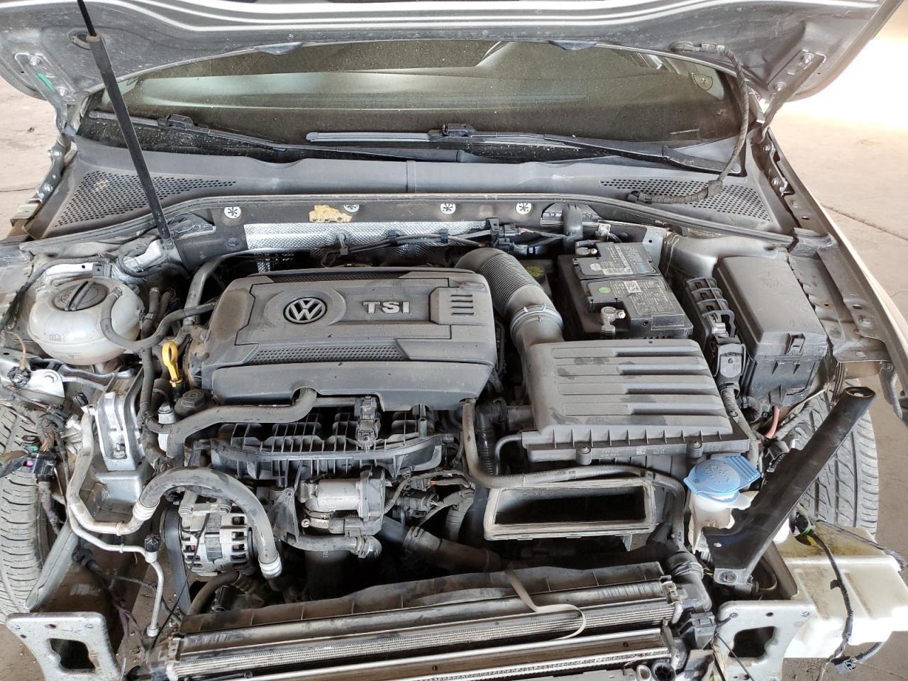 2016 VOLKSWAGEN GOLF