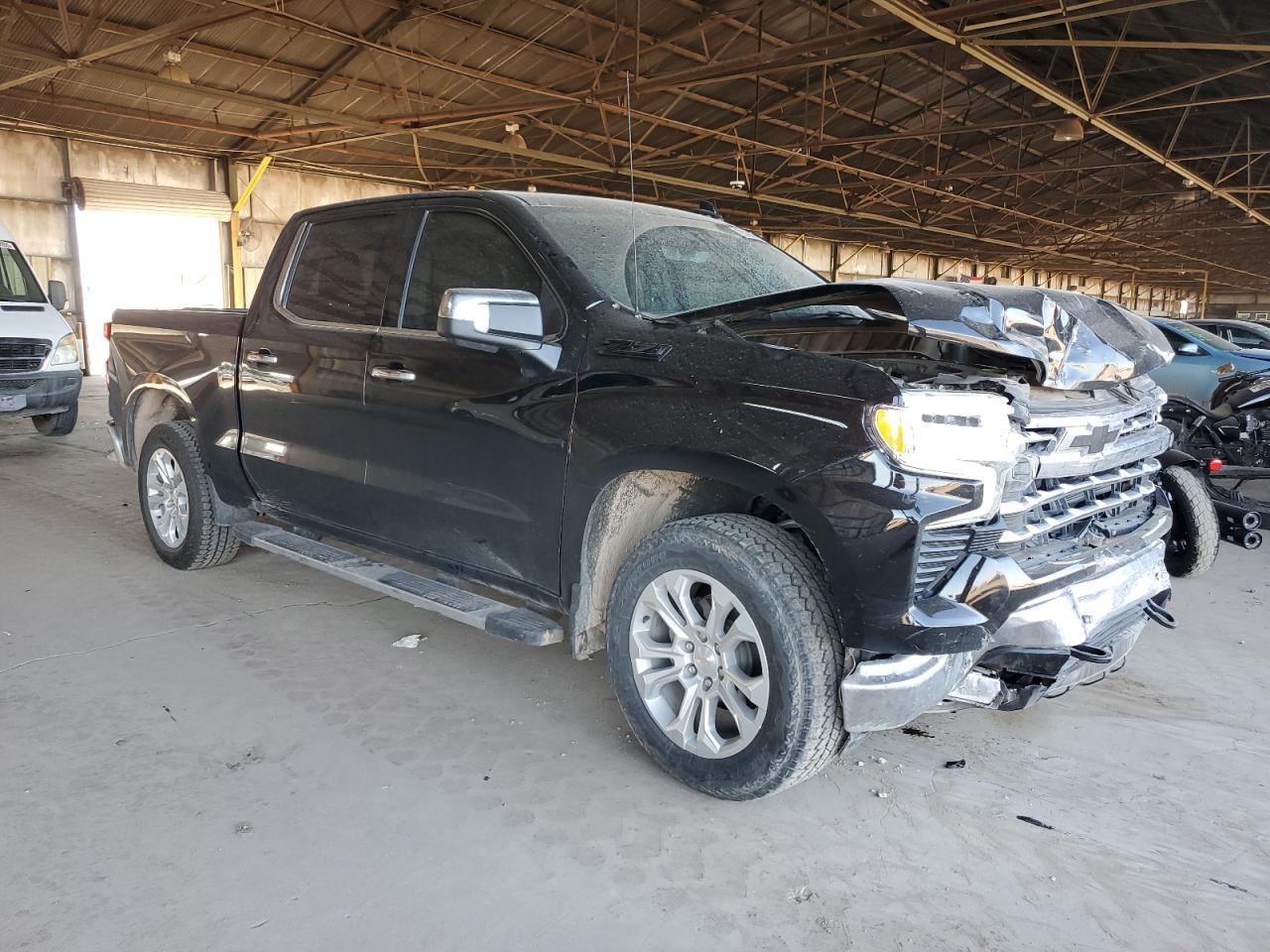 2024 CHEVROLET Silverado