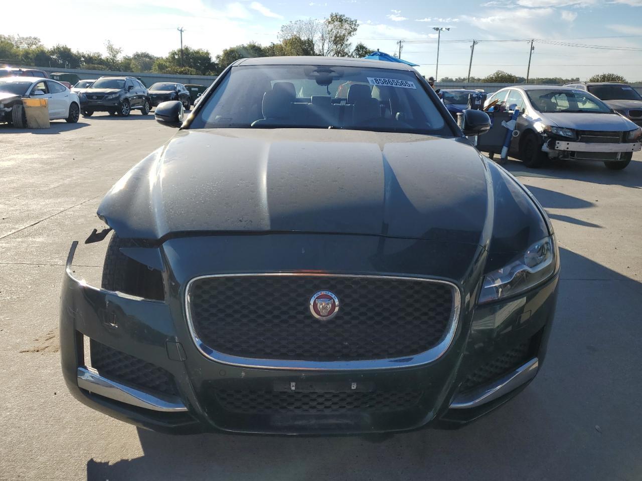 2017 JAGUAR XF