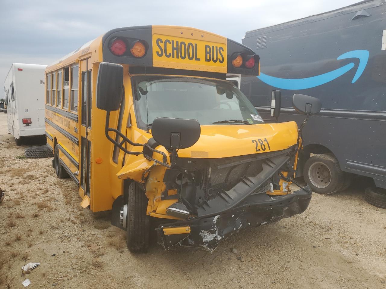 2017 CHEVROLET Bus