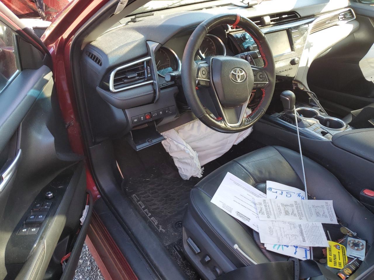 2018 TOYOTA CAMRY