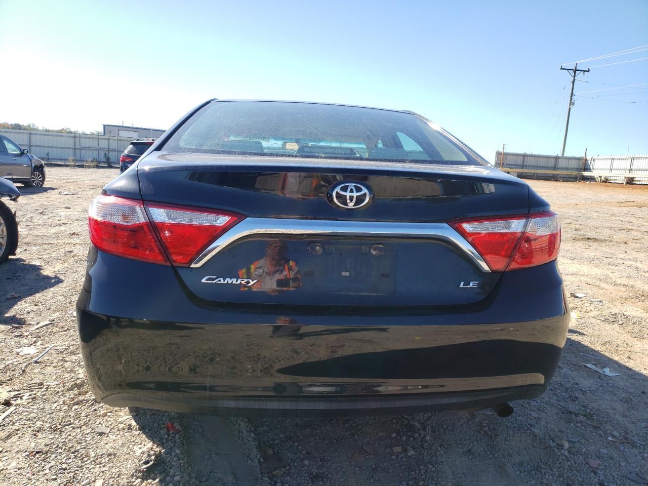 2016 TOYOTA CAMRY