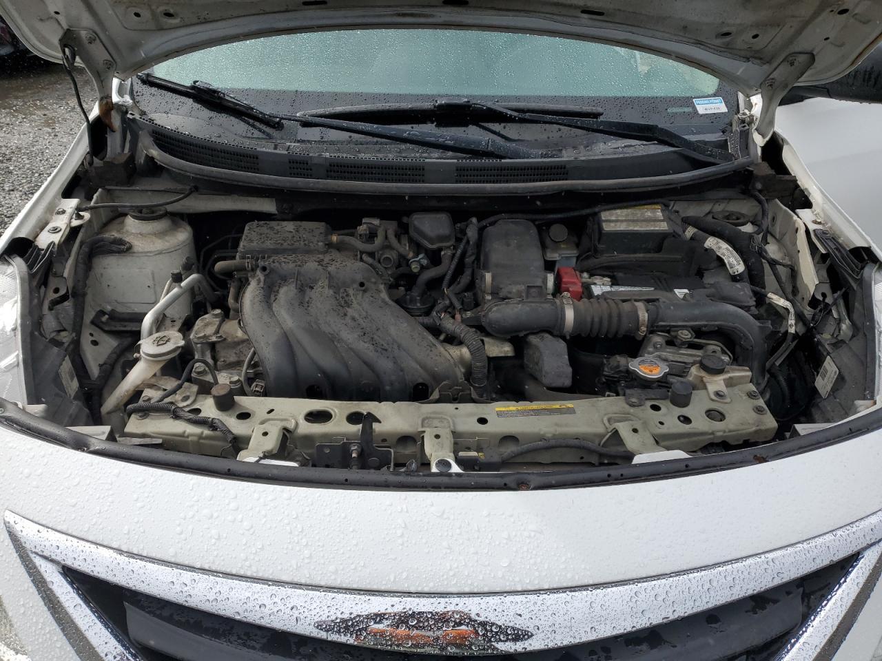 2015 NISSAN VERSA