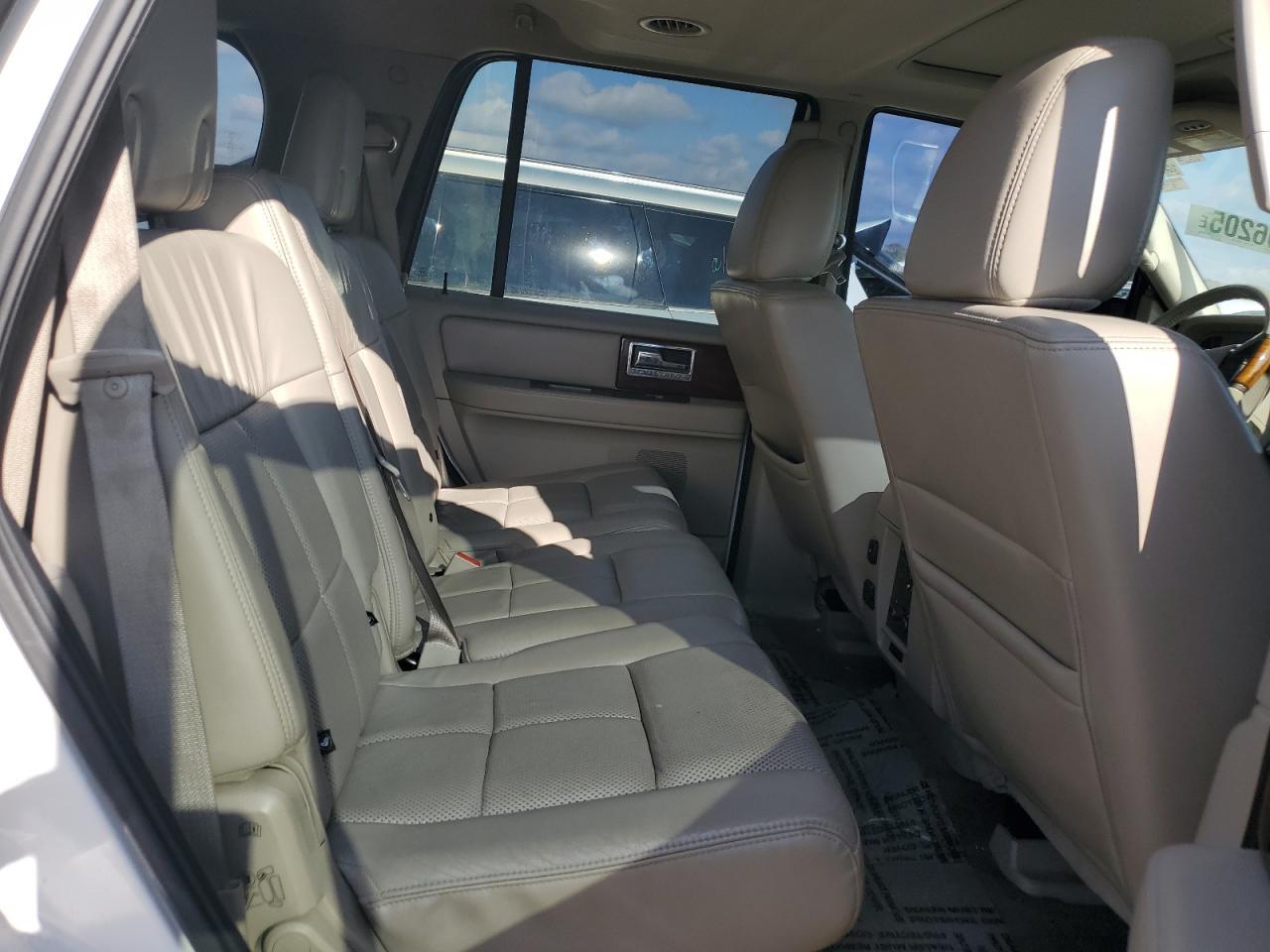 2013 LINCOLN Navigator