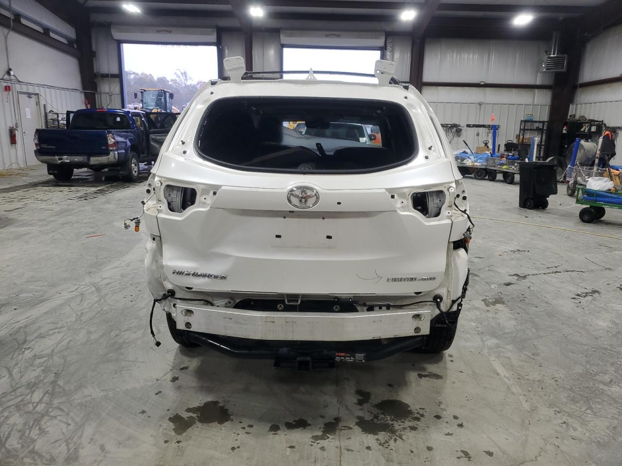 2019 TOYOTA HIGHLANDER