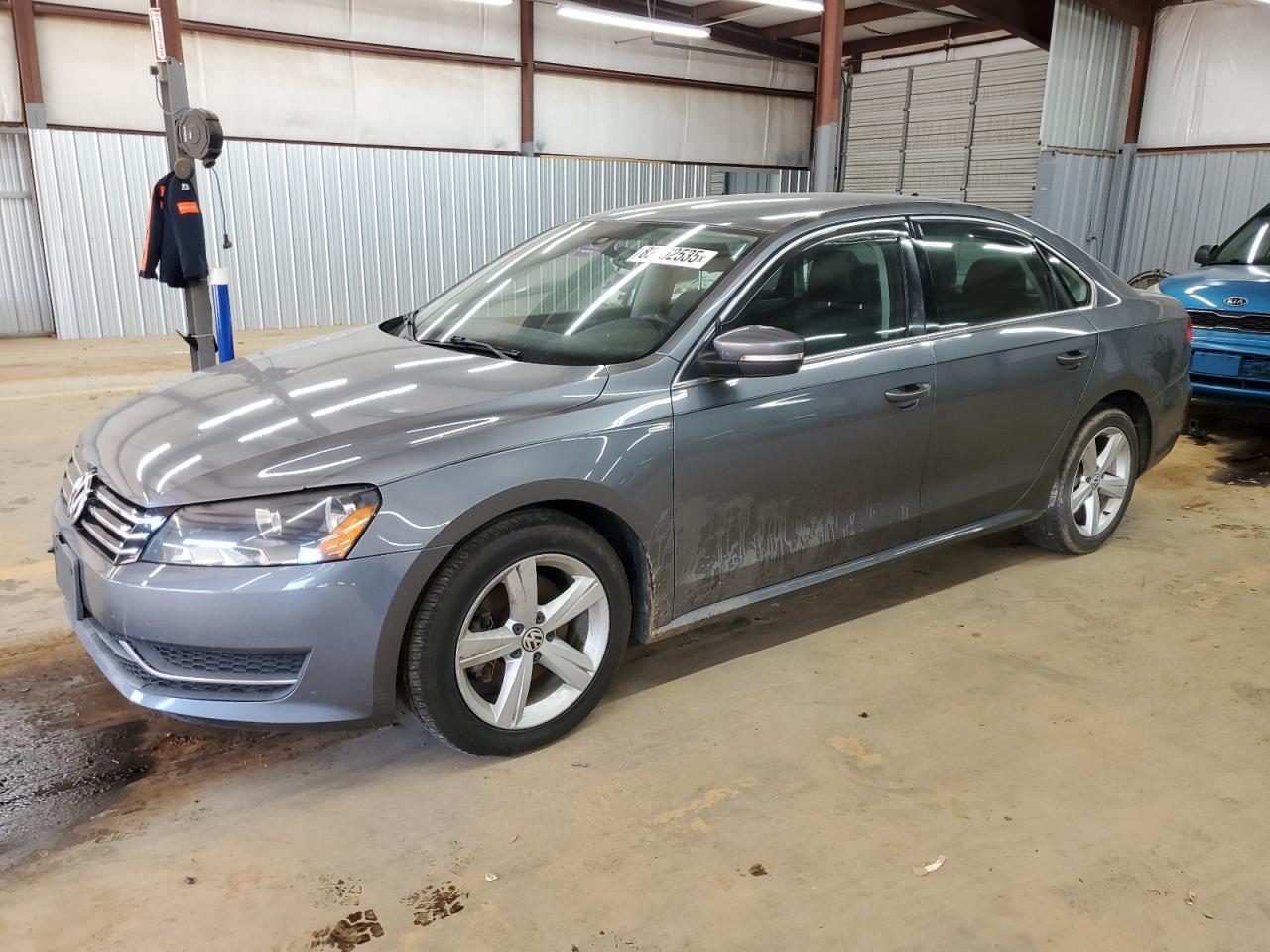 2014 VOLKSWAGEN Passat