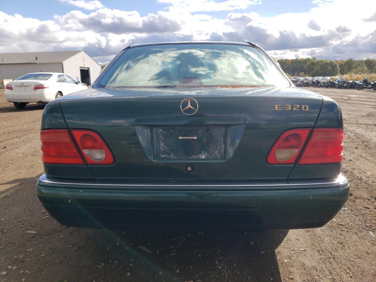 1998 MERCEDES-BENZ E-Class
