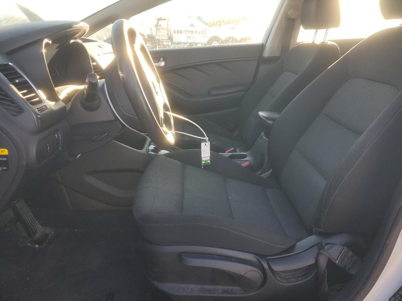 2017 KIA FORTE