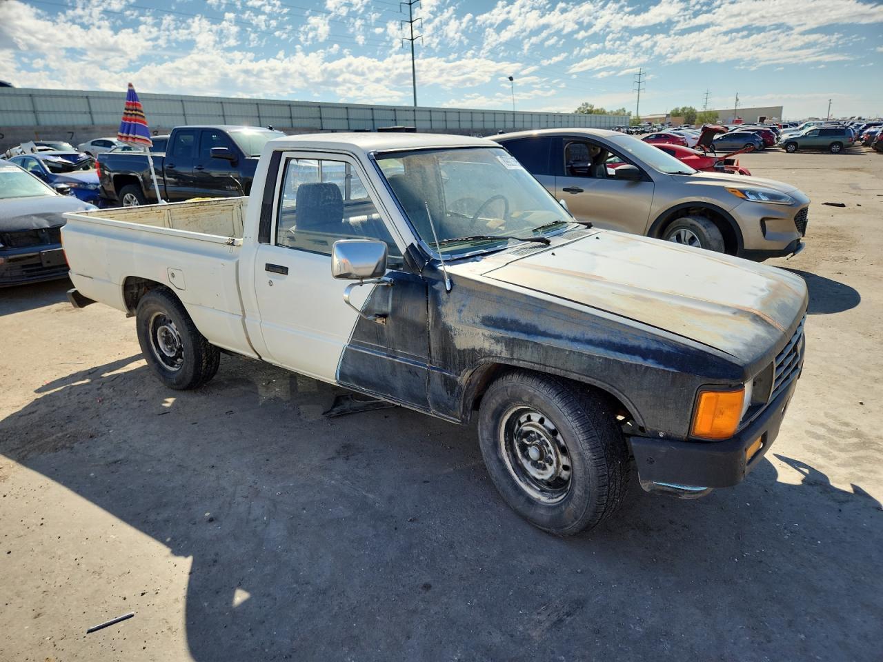1986 TOYOTA Pickup