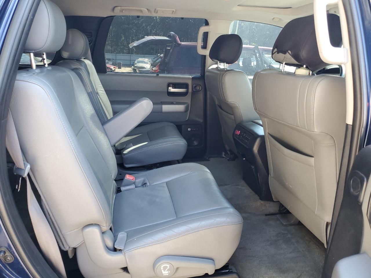 2008 TOYOTA Sequoia