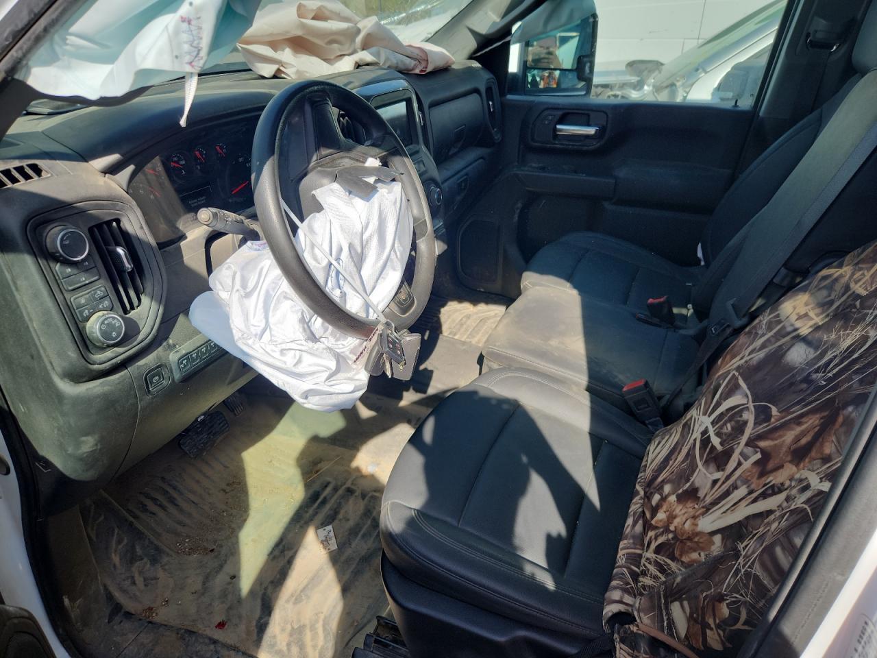 2024 CHEVROLET Silverado